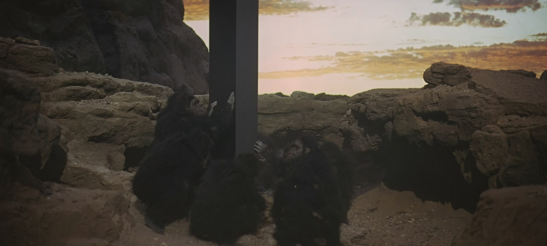 2001_a-space-odyssey_dawn-of-man-and-the-monolith.jpg